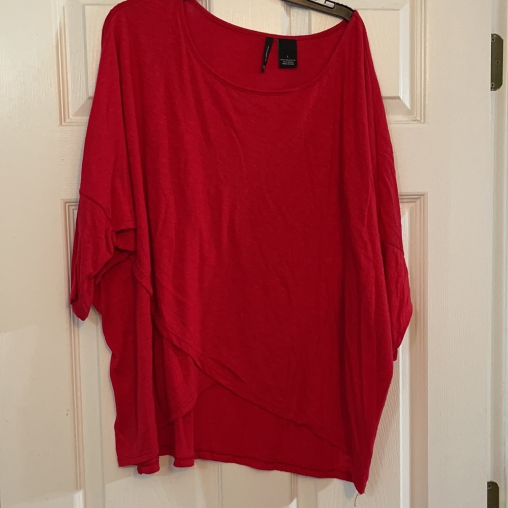 Cute New Directions red top L - Picture 6 of 6